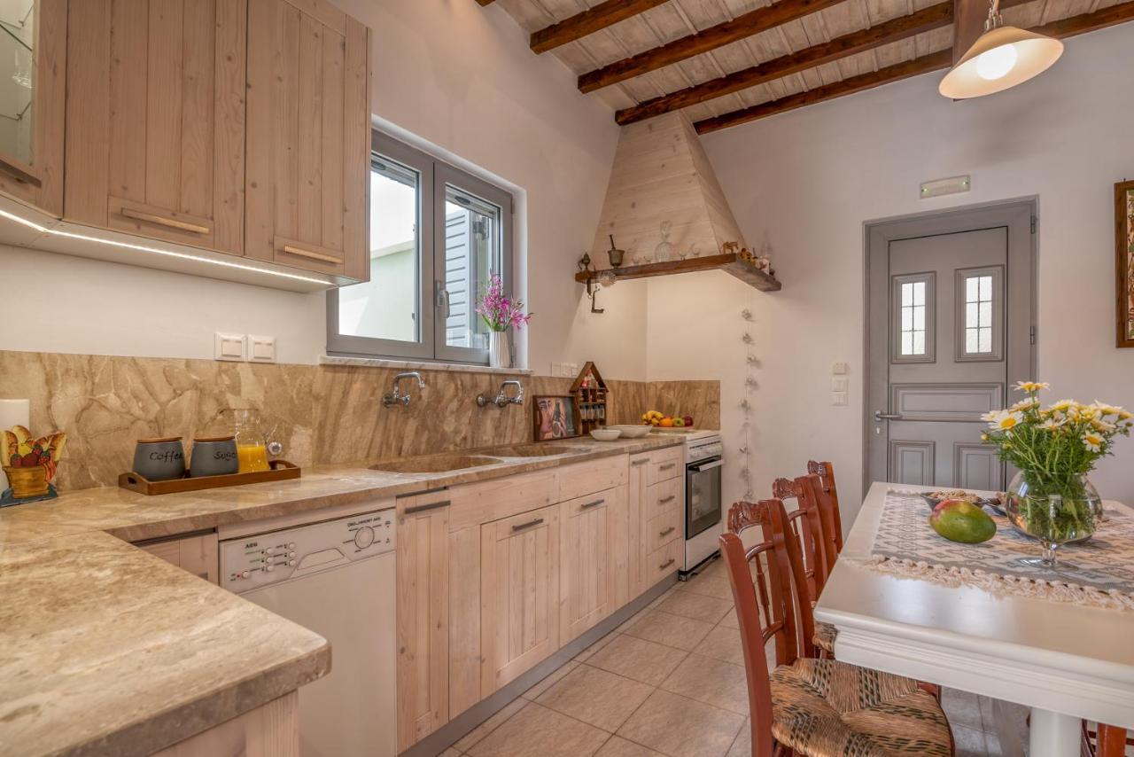 Lahardi - Seaside House Villa กิสเซมอส ภายนอก รูปภาพ
